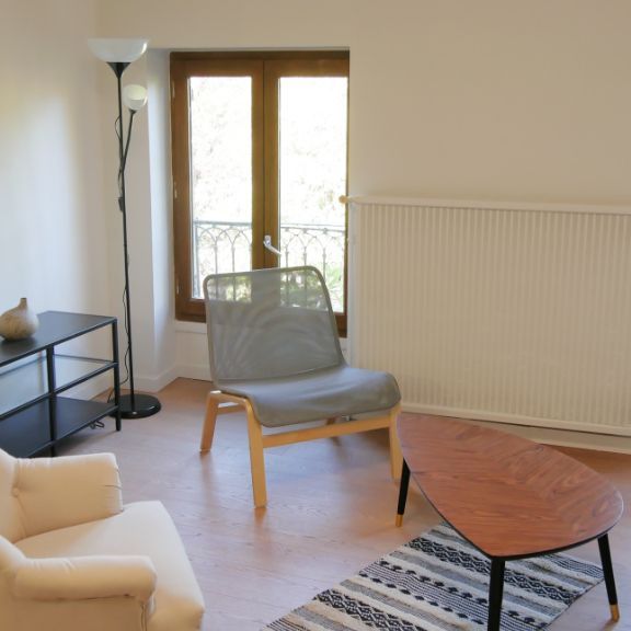 Location Appartement 2 pièces Meublé 37m² STE FOY LES LYON 69110 - Photo 1