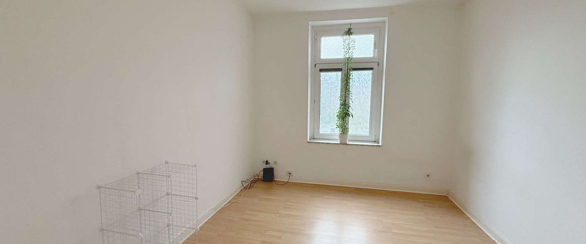 Im Herzen von Neuss: Helles Apartment mit Duschbad im charmanten Altbau in der Neusser Innenstadt - Photo 1