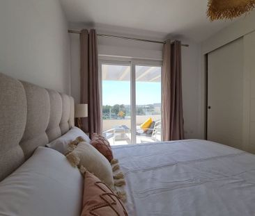2 bedroom luxury Flat for rent in Nueva Andalucia, Andalusia - Photo 4