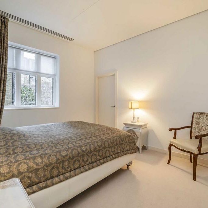 3 bedroom flat to rent - Photo 1