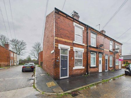 2 bedroom terraced house to rent - Photo 2