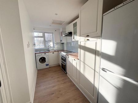 2 bedroom property to rent - Photo 4