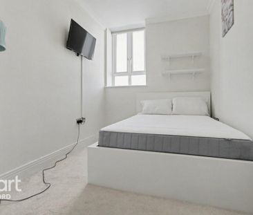 3 bedroom apartment to rent - Photo 5