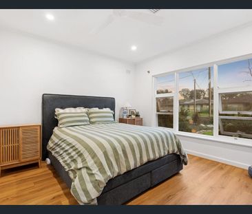 Big Block, Big Entertaining, Brilliant Location! - Photo 3