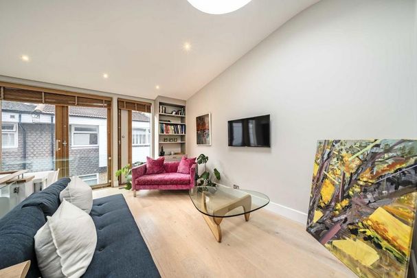 2 bedroom terraced house to rent - Photo 1