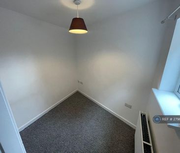 2 bedroom flat to rent - Photo 6