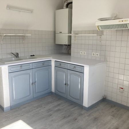 Location Appartement 3 pièces 61m² - Photo 3