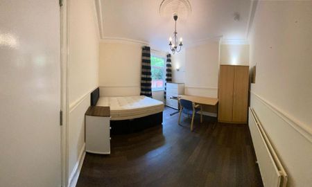 6 bedroom semi-detached house to rent - Photo 5