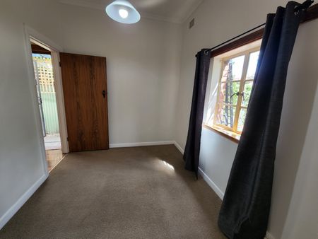 46 Rankins Road, Kensington VIC 3031 - Photo 4