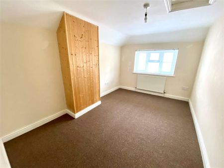 2 Bedroom House - Bridge Street, Wickham - Photo 3