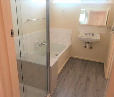 4/130 Balwyn Rd Balwyn VIC 3103 - Photo 5