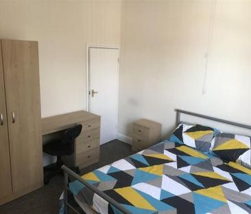 3 bedroom House To Let - Photo 2