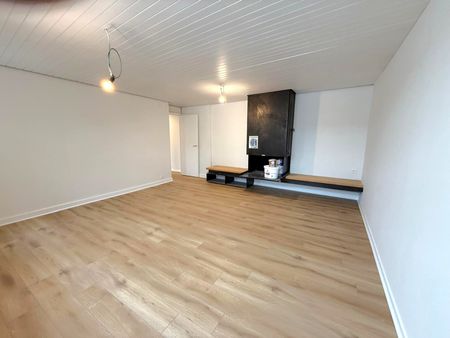 Flat in charming house - for rent - Photo 5