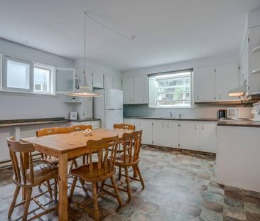 7 1/2 de 3 chambres dans le quartier Montcalm à Québec - Photo 2