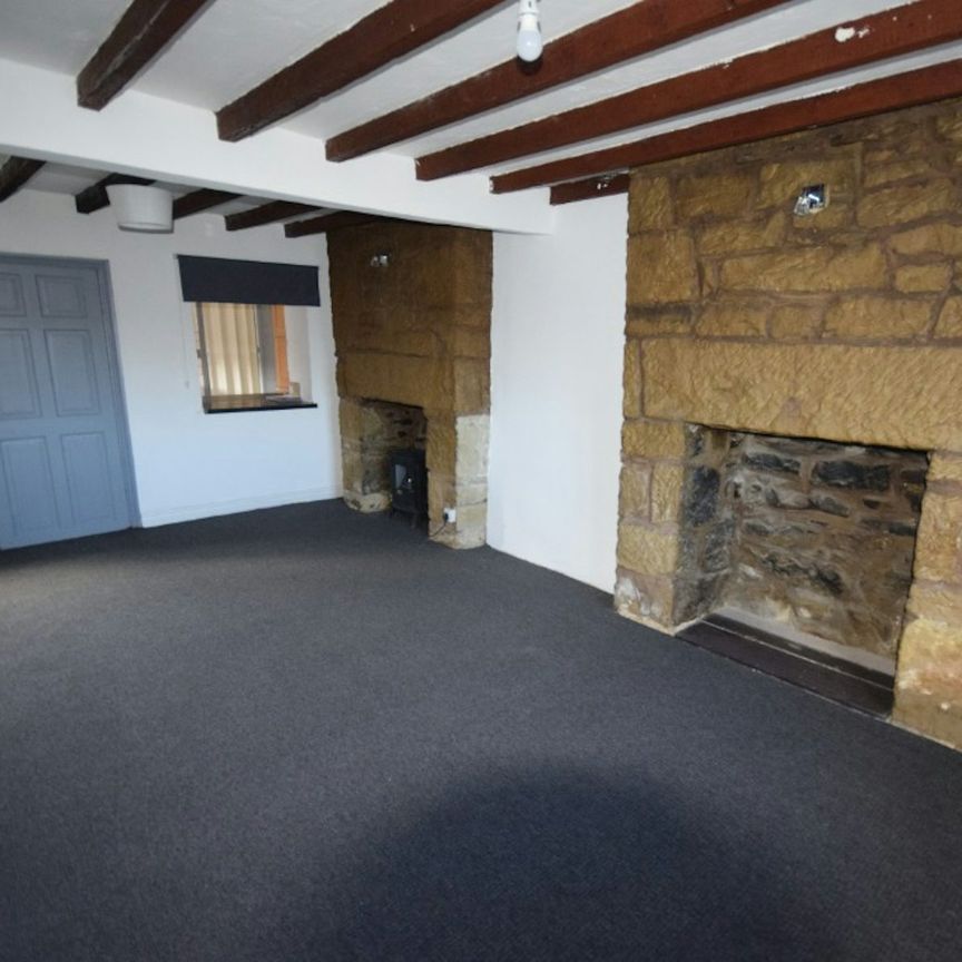 Terraced House to rent on - Photo 1
