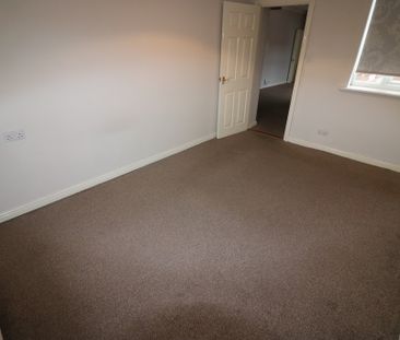 First Floor, 293 Hull Road - Photo 5