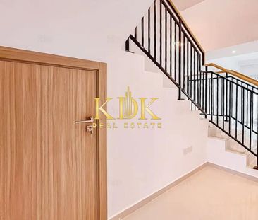 Spacious 4BR | Community View | Best Location - Photo 3