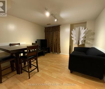 #Lower - 73 Carisbrooke Square – Toronto E11, Ontario - Photo 1