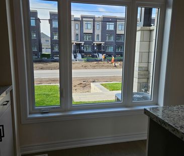 For Lease - 3185 SIXTH LINE Lane Unit# 18 B, Oakville, Ontario - Photo 4