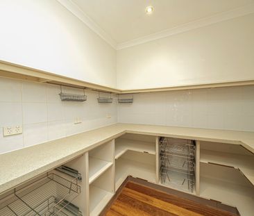 Contemporary Family Home in the Heart of Berwick - Available now - Photo 1