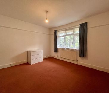 3 bedroom apartment to rent - Photo 6