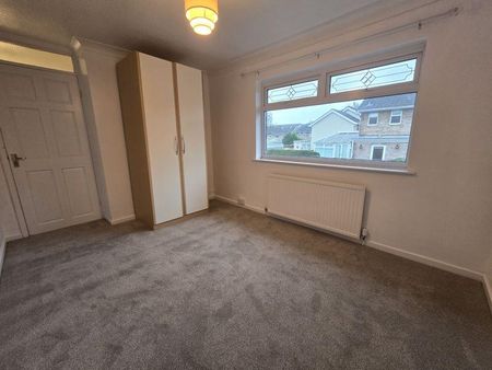 3 bedroom terraced house to rent - Photo 4