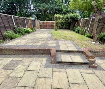 Longhedge, Caldecotte, MK7 - Photo 3