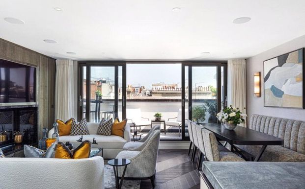 Prince of Wales Terrace, Kensington - Photo 1