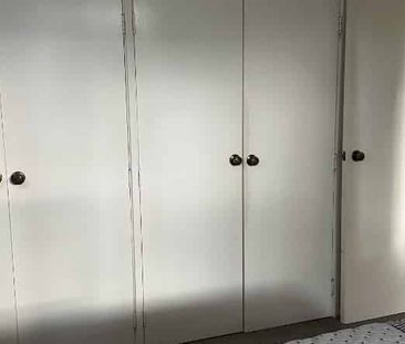 Spacious Mt Eden 2brm in Brilliant location and gated complex with ... - Photo 5