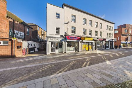 1 bedroom Flat in King Street, Maidenhead - Photo 4