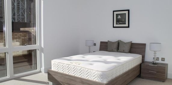 3 bedroom flat to rent - Photo 2