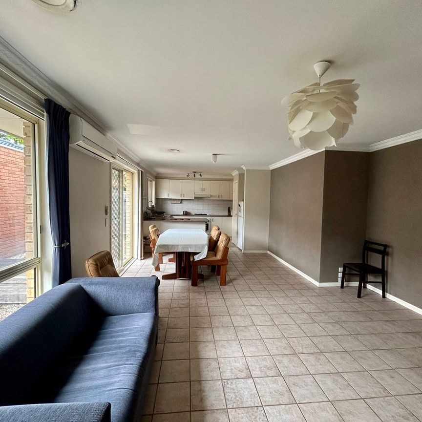 SPACIOUS UNIT IN ALTONA MEADOWS - Photo 1