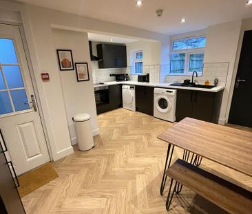 Walbrook Road Room 4 - Photo 6