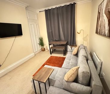 1 Bed Flat, Portland Street, SO14 - Photo 2