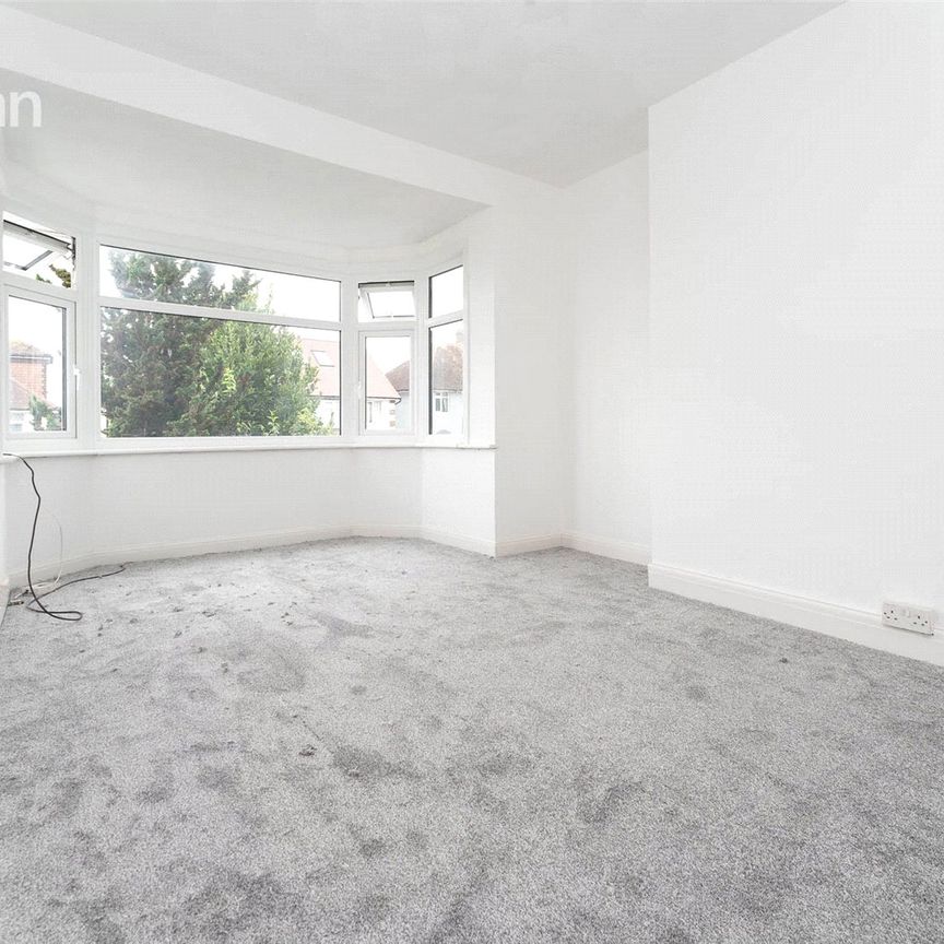 4 bedroom semi-detached house to rent - Photo 1