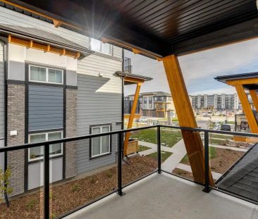 Livingston Townhomes — 3 bedroom, 2,5 bathroom and garage - Photo 2
