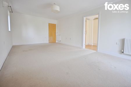 2 bed flat to rent in Flat 9, Stockwood Court - Photo 2