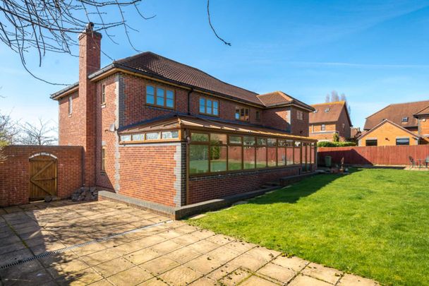 Price £2,800 pcm - Available 01/12/2025 - Unfurnished - Photo 1