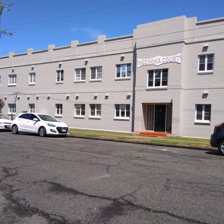 Convenient and centrally located - Photo 3