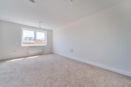 4 bedroom detached house to rent - Photo 5