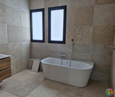 A louer, Maison / Villa, 125 m² - Photo 2