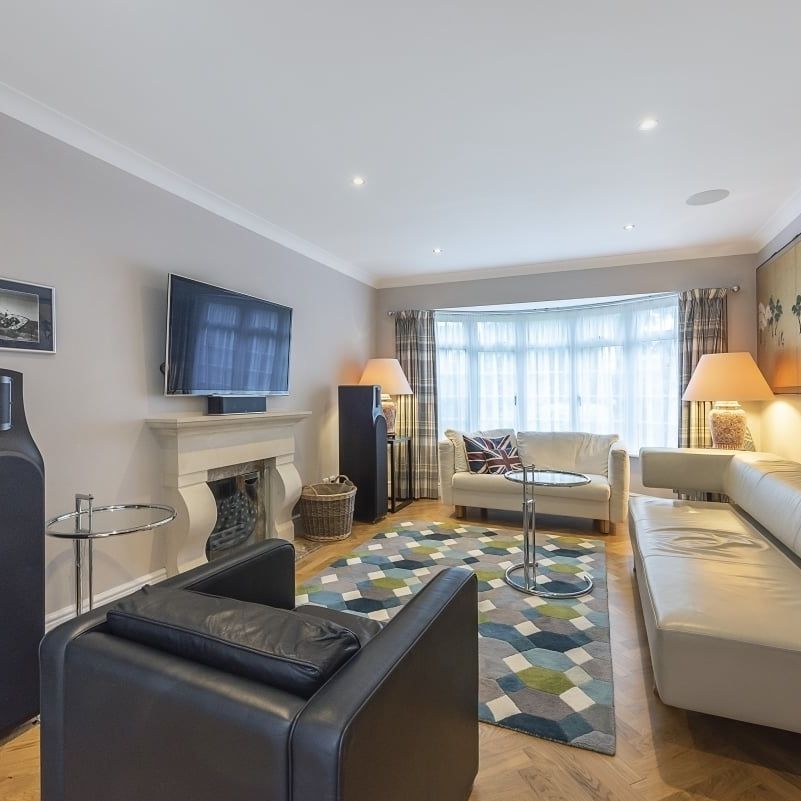 4 bedroom detached house to rent - Photo 1