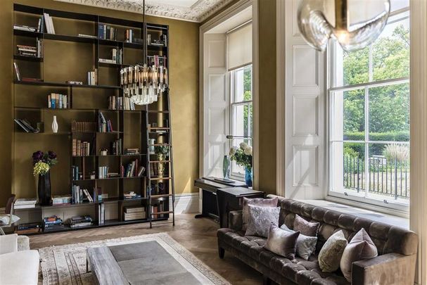 4 bedroom flat to rent - Photo 1