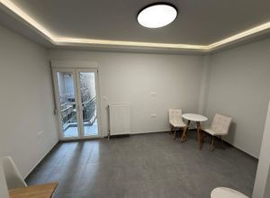 Studio/Γκαρσονιέρα για ενοικίαση - Χαριλάου, - Φωτογραφία 1