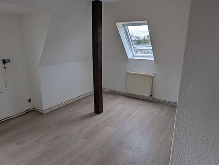 Sehr schöne 2 Zimmer Dachgeschosswohnung in Hagenow - Photo 2