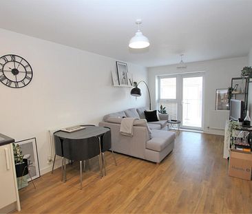 1 bedroom Apartment to let - Photo 1