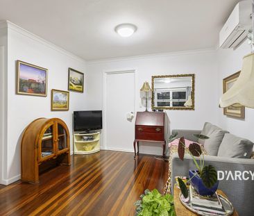 Bright, Breezy & Spacious Unit in Ashgrove - Photo 1