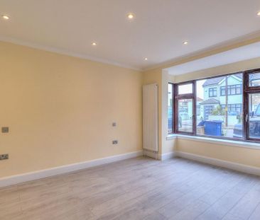 4 bedroom terraced house to rent - Photo 2