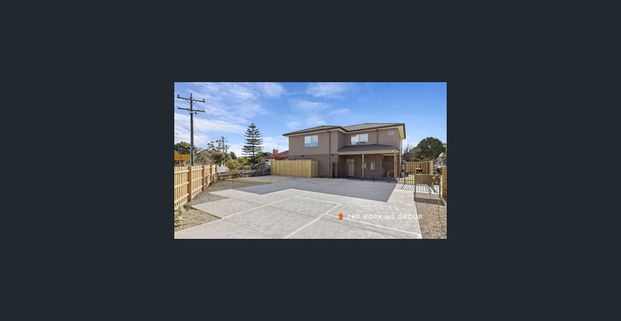 TOP NOTCH FULLY FURNISHED SHARED LIVING - Photo 1