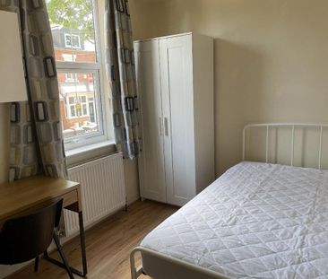 4 bedroom house to rent - Photo 4